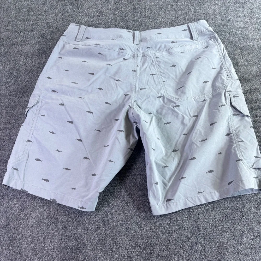 Under Armour Cargo Fishing Shorts Mens 34 Gray Fish Print HeatGear Performance